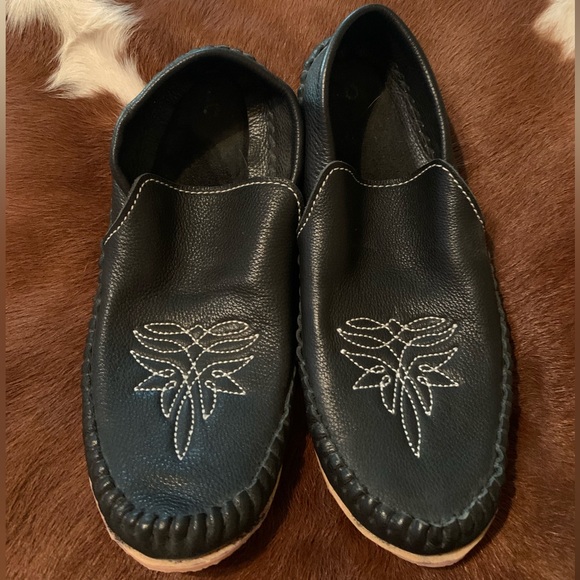 Broncy Donkey handmade black moccasins - Picture 1 of 3